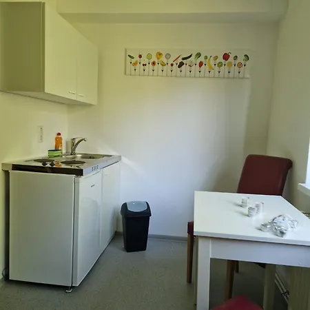Gruppenunterkunft Fuer Firmen & Arbeiter In Apartmán Laa an der Thaya
